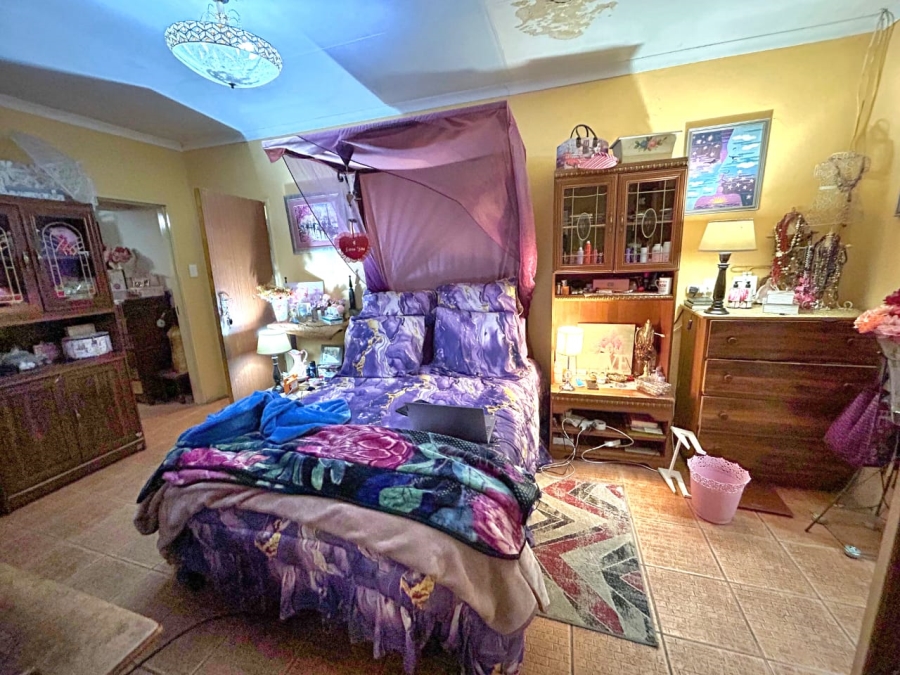6 Bedroom Property for Sale in Brits North West